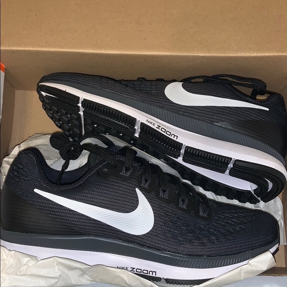 Nike Air Zoom Pegasus 34 (6.5)